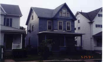 Nice 3 bedroom, 1 bath 2 1/2 story frame home with many possibilities in a great location with a fenced yard, finished attic, new shingled roof,and new kitchen floor on a 30x115 level lot Nice 3 bedroom, 1 bath, 2 1/2 story frame home with many possibilities in a great location with a fenced yard, finished attic, new shingled roof, and new kitchen floor on a 30x115 level lot.