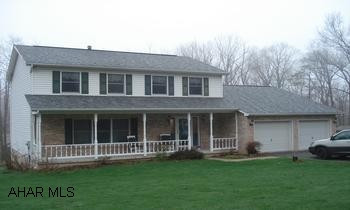 2 STORY BRICK & FRAME WITH 2 CAR ATTACHED GARAGE. QUALITY DEMPSIE BUILT TRADITIONAL COLONIAL 4 BEDROOM, 2.5 BATH WITH 2 CAR ATTACHED GARAGE. HARDWOOD IN LR & DR. BEAUTIFUL FIREPLACED  WALL IN FAM. RM. IMMEDIATE POSSESSION.
