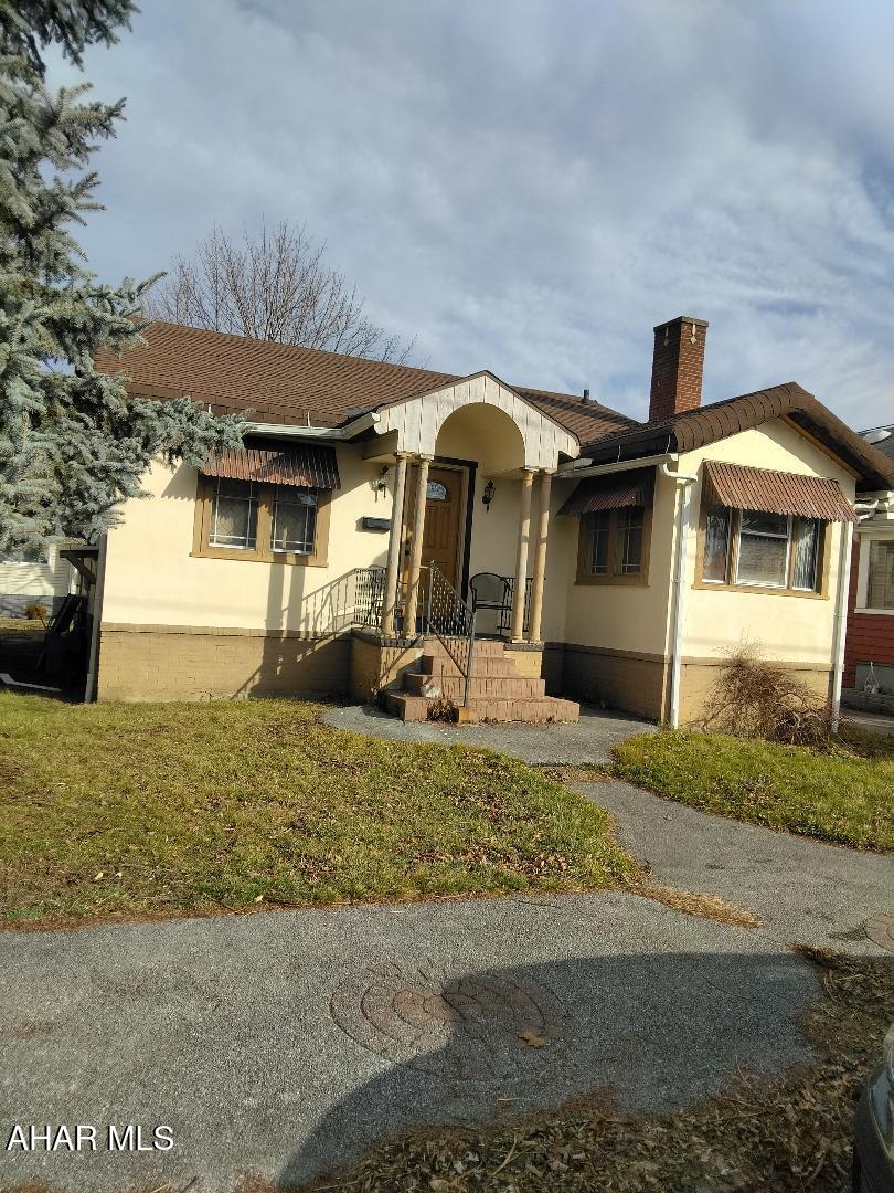 Thia one story home located in a great quite neighborhood Garden Heights is move in ready There are beautifully done hardwood floors located in the living room and dining room. Also includes a cute sunroom located off the living room. Full basement with cement floor. Each bedroom and hallway has a closet. All major rooms contain a Light/ceiling fan. Easy to heat with a natural forced air gas furnace, Corner lot with off street parking.