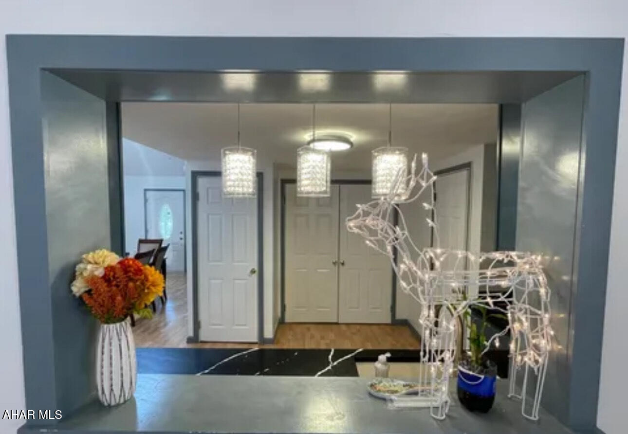 Glendale Yearound - Residential