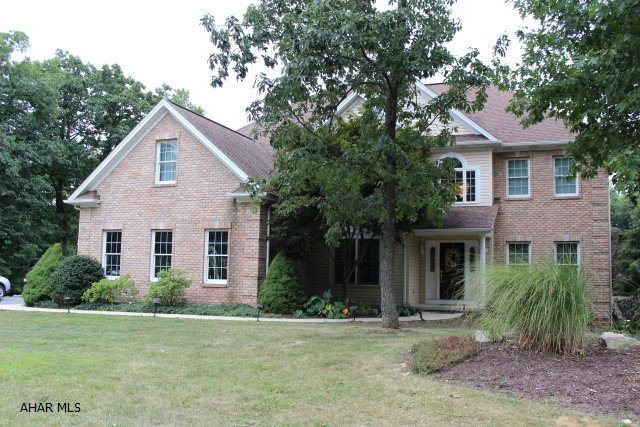 5 bedroom, 4.5 bathroom home. This home was custom built in 2001 by Crossman, Castle & Morina.  It features a two story foyer and great room with stairs to second floor.  Enjoy views of the in ground pool (3ft - 6 ft), hot tub, sport court and bocce ball court from the deck and sunroom.   For a 3d tour of this beautiful home, be sure to view the virtual tour link!