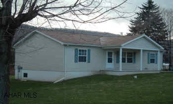 Good looking spacious 1 story-Won't last! Beautiful 1 story/like new-3 bedroom, 1 3/4 baths, full basement, quiet setting-nice lot.