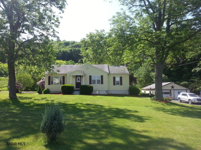 Move right into this maintenance free 2 BD 1.75 BA country ranch home on 3/4 acre. Upgraded kitchen. Beautiful oak trim and doors. Great curb appeal. Chestnut Ridge School District. Call for a preview!