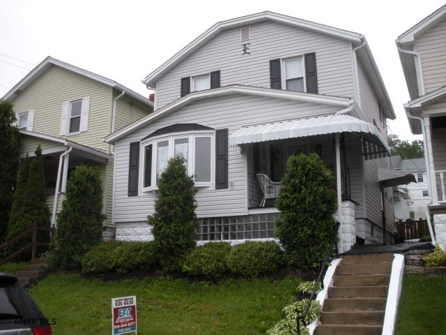 Fairview Area.  2 bedroom, 2 bath vinyl sided home with newer furnace, central A/C, Laminate floors, lots of storage.  Breakfast area in kitchen, screened in rear patio, 2 car detached garage, fenced yard, partially finished basement area with 3/4 bath.