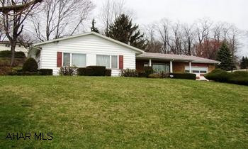 ONE STORY, EXCELLENT CONSTRUCTION AND GREAT AREA. QUALITY CONSTRUCTION IN AN EXCELLENT AREA.  THIS ONE STORY FEATURES LARGE ROOM SIZES, LR W/ FP AND COVERED HARDWOOD FLOORS. A MUST SEE IN ONE OF ALTOONA'S BEST AREAS.
