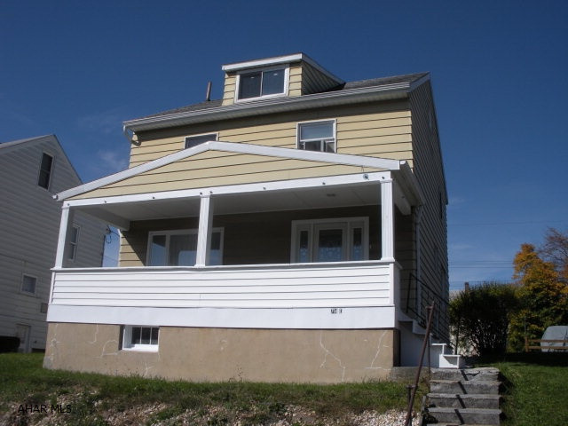 Great 4 bedroom, 1.5 bath home on a no outlet street in East End.  This home sits on a 50X120 Lot.  Screened rear porch, newer roof approximately 3 years old, furnace 2013, brand new 100 amp panel box.  Thermo windows, covered front porch, chimney was just repointed, off street parking.