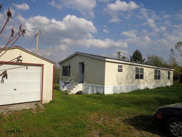Mahaffey- Clearfield County 1 story 3BR vinyl sided home on 3.311 acres, shed, detached 1 car garage.