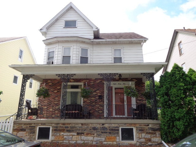 Easy to enjoy this well-maintained home. Small side yard makes for low maintenance. Nice covered back deck is great for entertaining.  Spacious eat-in Kitchen with Stainless Steel appliances included.