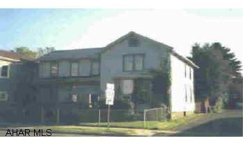 Spacious Home-1st floor has kit/din area, living room, bath, laundry room, bedroom and enclosed heated back porch used as a family room. Upstairs has 3 more bedrooms, bath and kitchenette that could be used as additional bedroom. J-471 Spacious Home-1st floor has kit/din area, living room, bath, laundry room, bedroom and enclosed heated back porch used as a family room. Upstairs has 3 more bedrooms, bath and kitchenette that could be used as additional bedroom. J-471