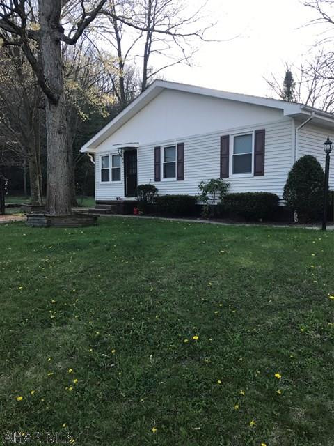 Looking for a GREAT opportunity?  Looking for someone to pay your mortgage? GREAT opportunity to live in one side while you rent the other side for income or rent both sides. Looking for a country feel? This property is for you! Very well kept and very clean. Nice yard to have friends and family over for cook outs. Off street parking. MUST SEE!!!