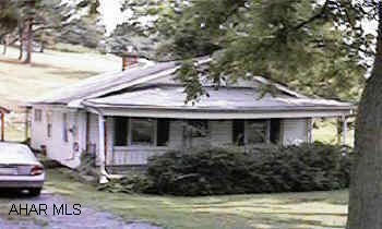 Starter home on nice lot, newer furnace.