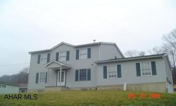 Newer home in good conditiion. Additional Addendums rrequired. Buyer to pay 2% transfer tax.