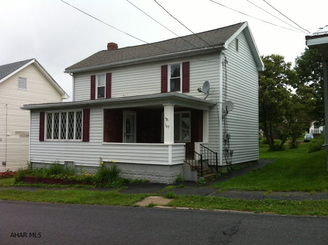 Needs some TLC, but overall good condition. Nice modern eat-in kitchen, 1st floor laundry and 1/2 bath, also 1st floor den.  Electric is on.