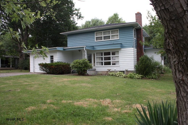 Lots of potential in this spacious campus-area home in a great neighborhood.  Features include 3 BR's, 1.5 baths, C/A, large first floor rec room and rear deck for all your entertaining.