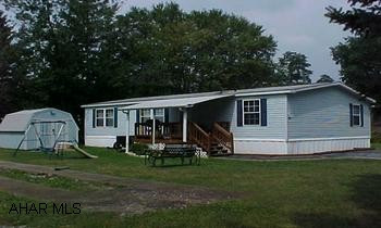 Nice open floor plan, large rooms, garden tub in MBR, central air, shed and all appliances included.  Lot rent $292 month includes trash & snow removal, large oak kitchen with bar.  Must see!!  Some new pergo floors, skylights and more!! Nice open floor plan, large rooms, garden tub in MBR, central air, shed and all appliances included.  Lot rent $292 month includes trash & snow removal, large oak kitchen with bar.  Must see!!  Some new pergo floors, skylights and more!!
