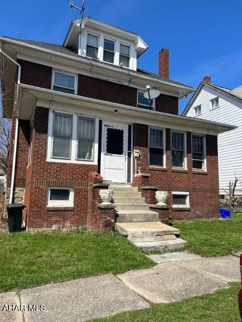 Great investment property, 2 units 1st and 2nd floor. there is a finished basement that has a tenant , Front street parking,  off street parking in the back and 2 car garage.
Could also be changed back to single family home. Don't miss this opportunity!