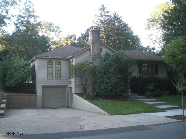 Great Ranch home in Mansion Park area. Move in ready. Larger than it looks. Large master bedroom with Bath and walk in closet. Formal living room with fireplace and additional living room with vaulted ceilings. Formal dining room plus breakfast room. Finished basement with full bath, bedroom/office, family room and rec area! Private fenced rear yard with deck and covered patio. Great for entertaining! Must see to appreciate.