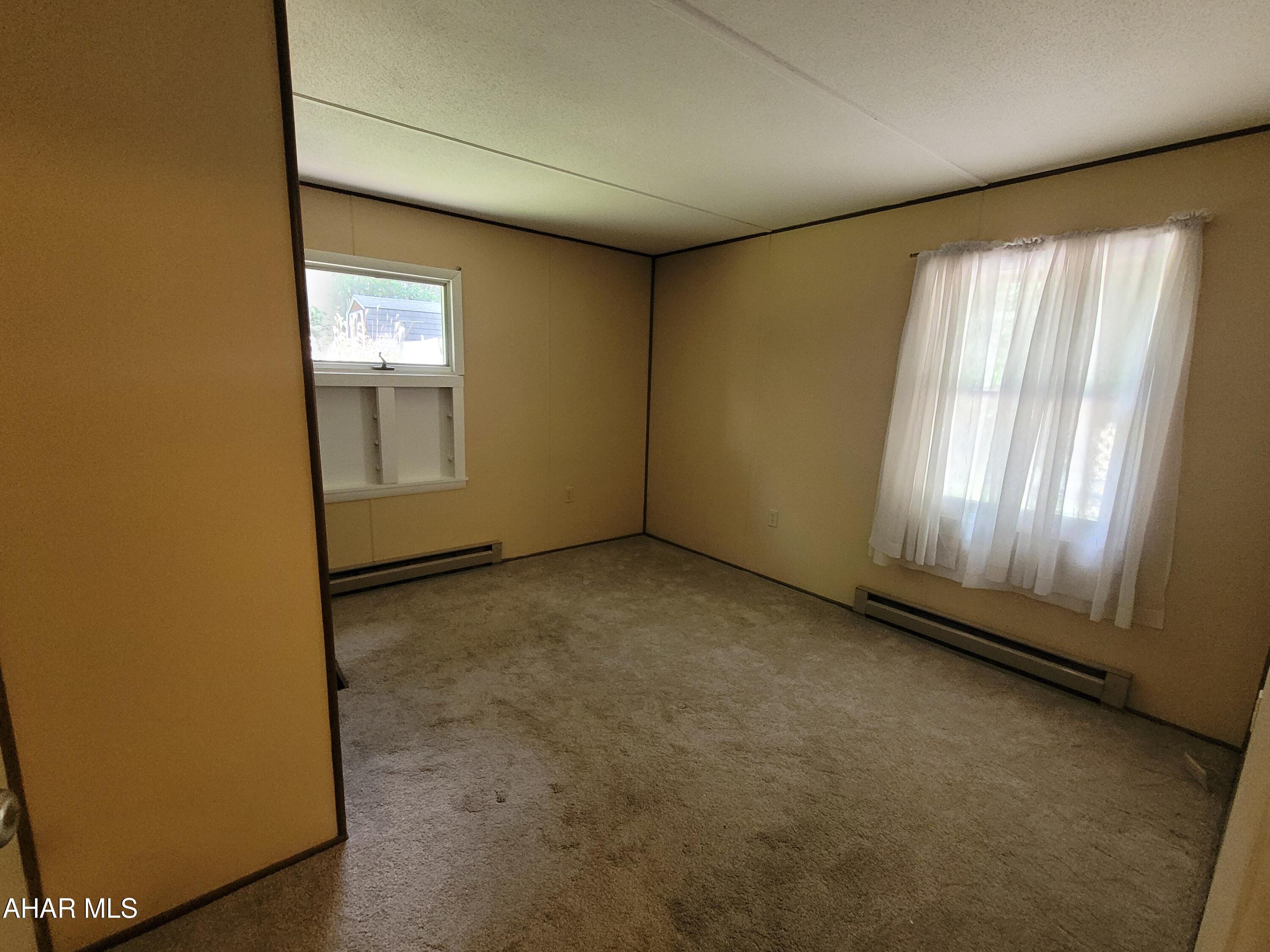 Glendale Yearound - Residential