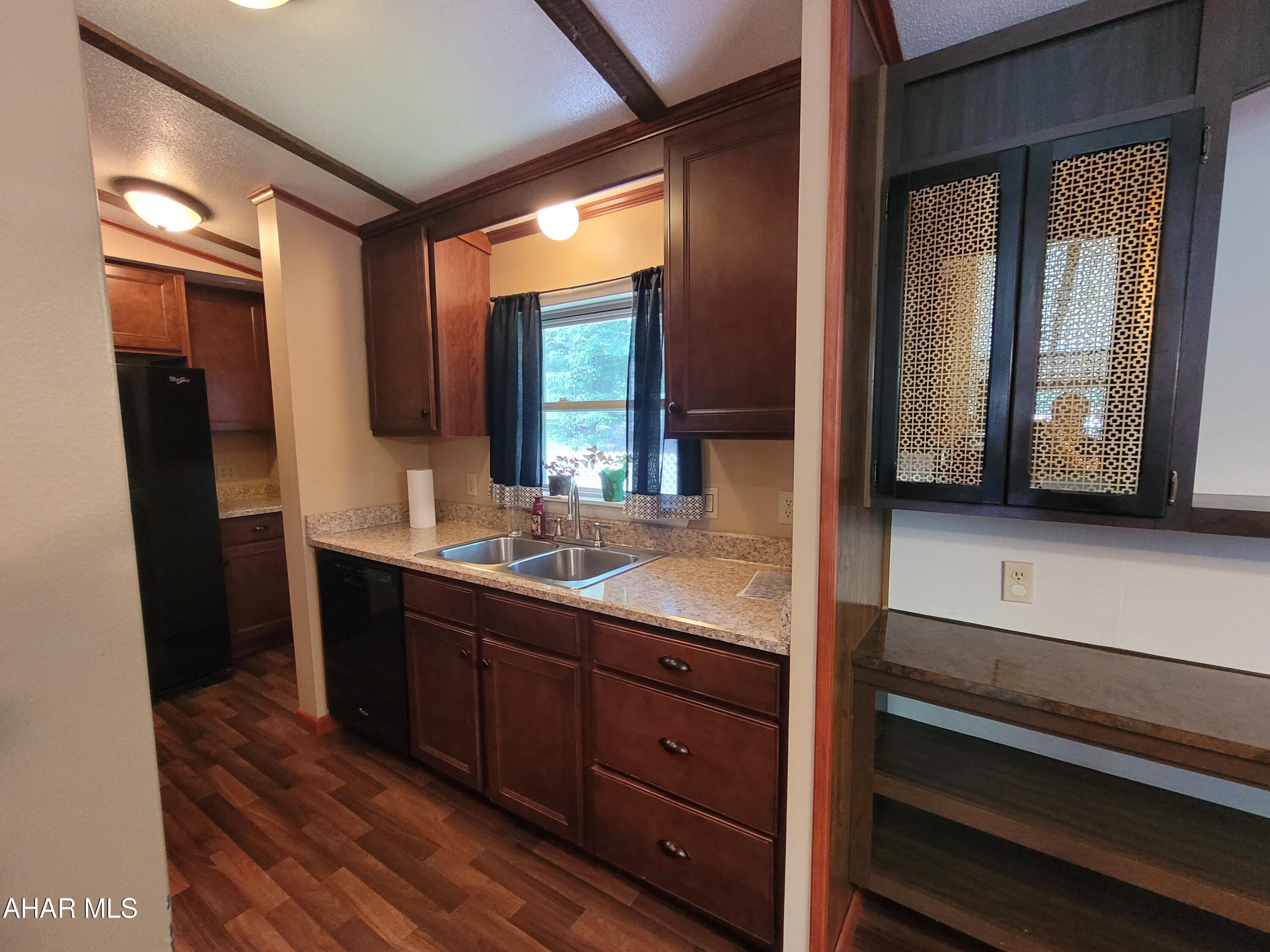 Glendale Yearound - Residential