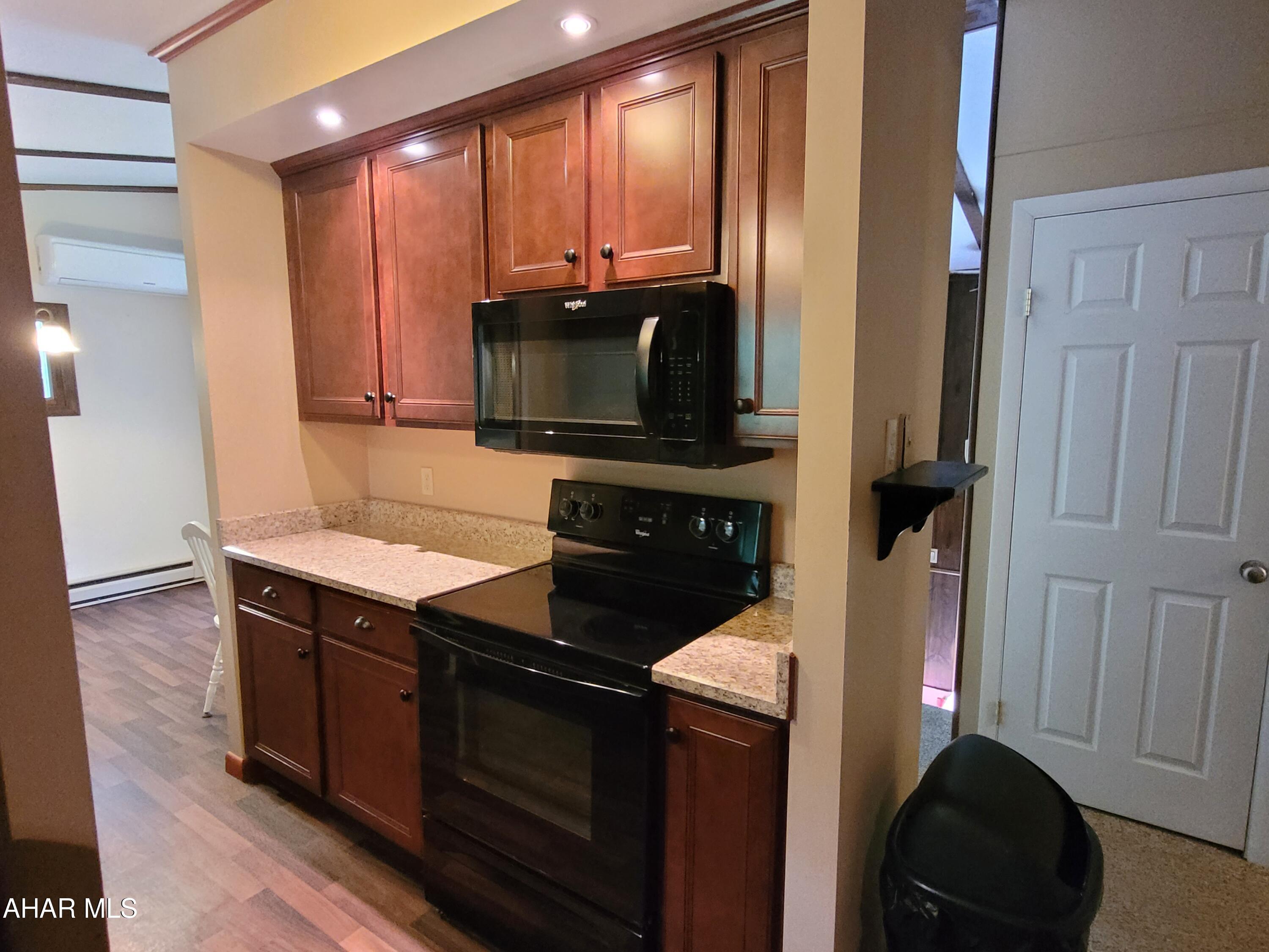 Glendale Yearound - Residential