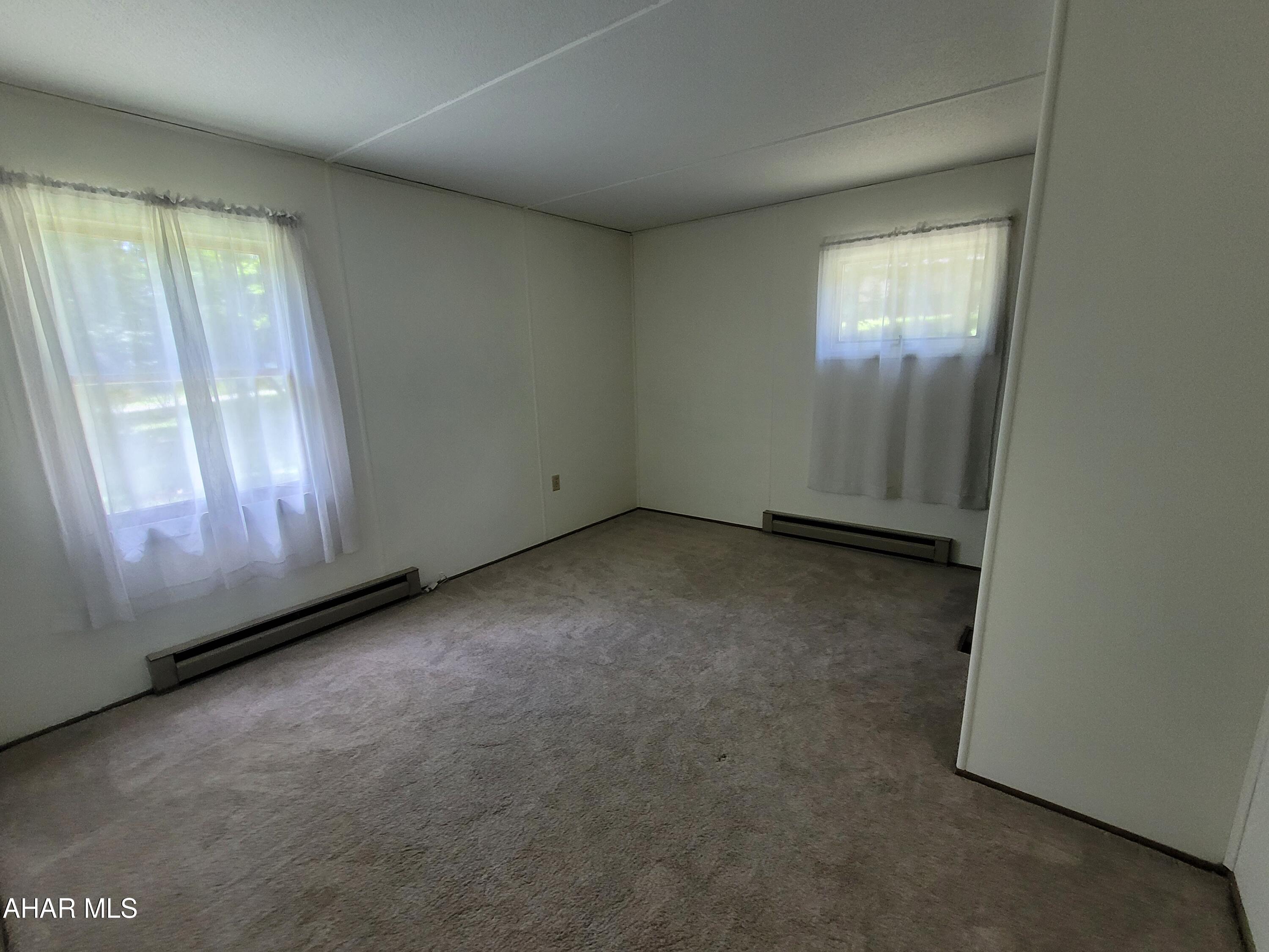 Glendale Yearound - Residential
