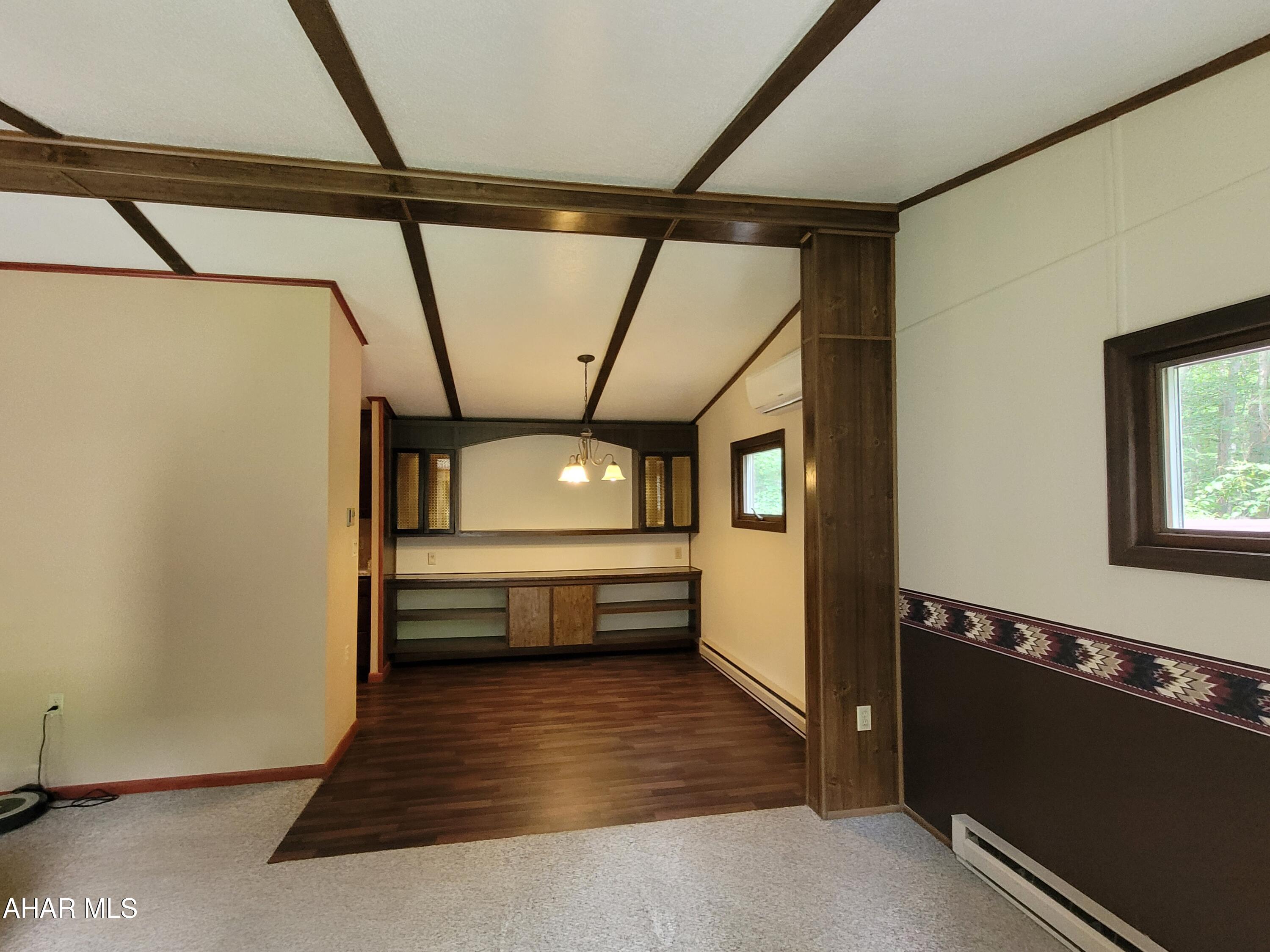 Glendale Yearound - Residential