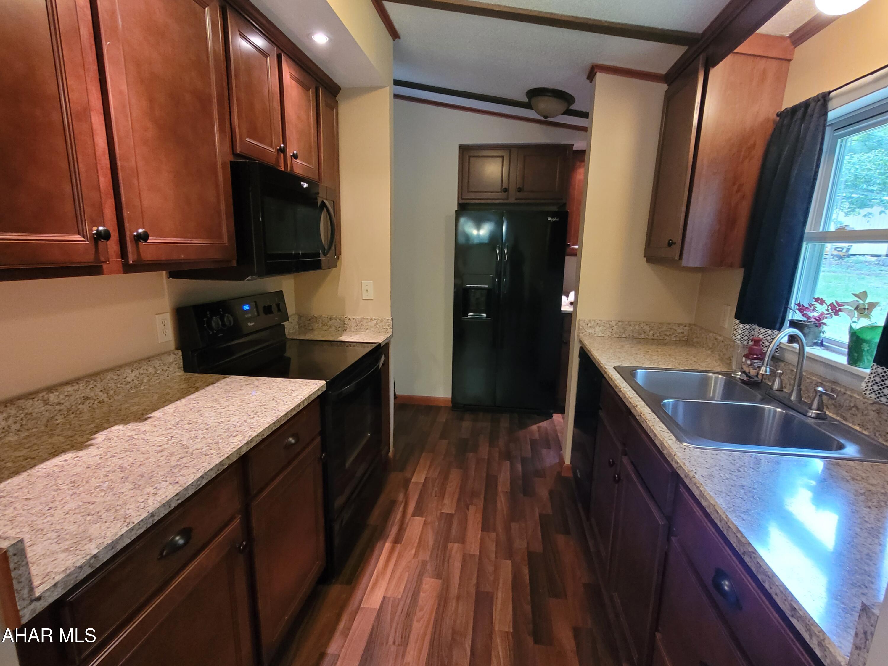 Glendale Yearound - Residential