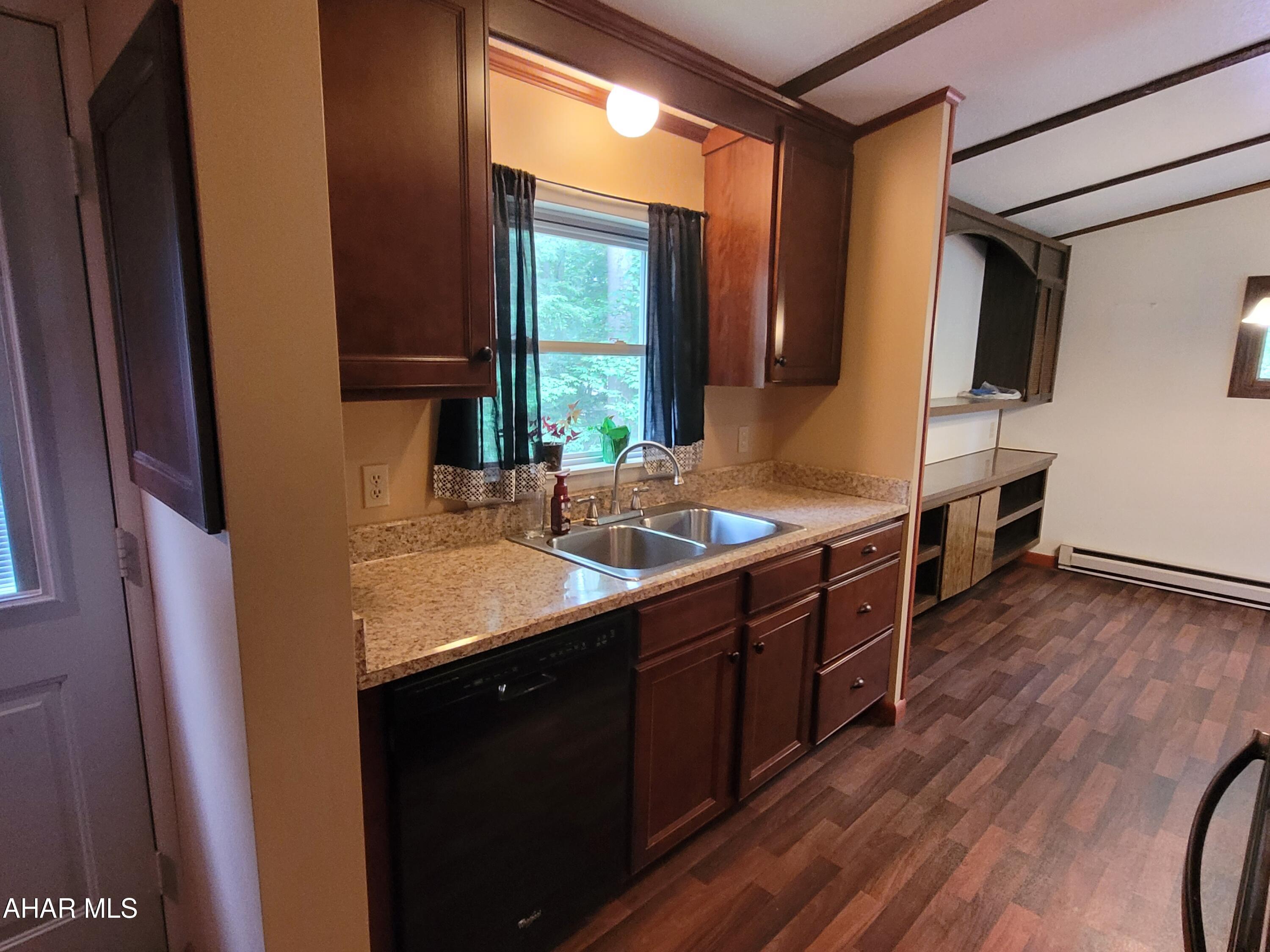 Glendale Yearound - Residential