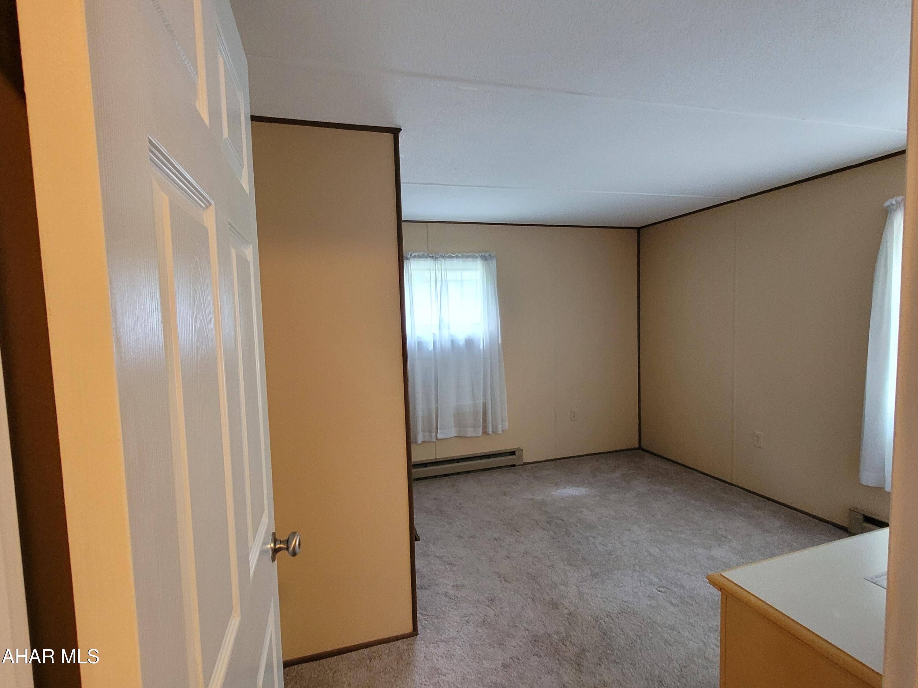 Glendale Yearound - Residential