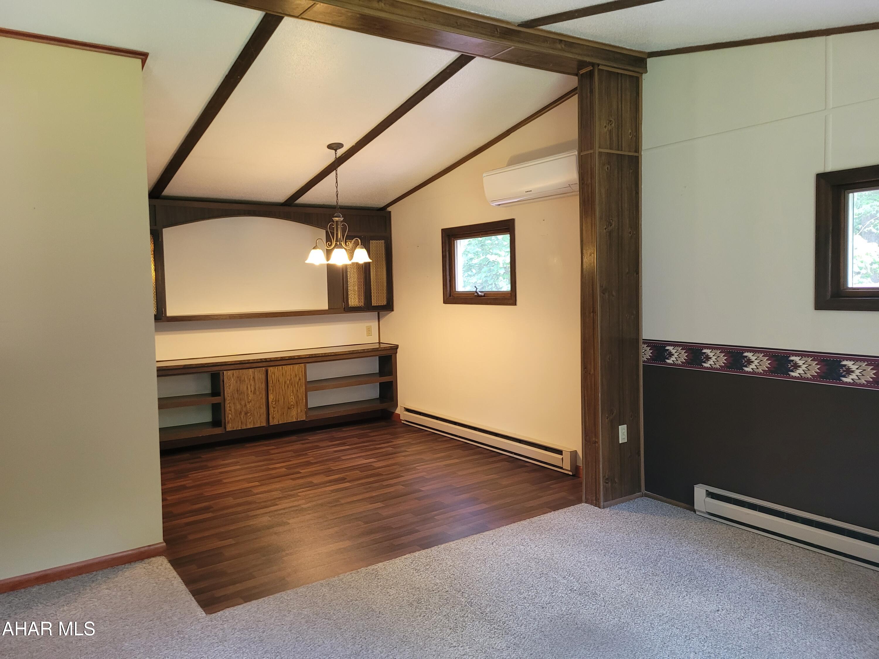 Glendale Yearound - Residential