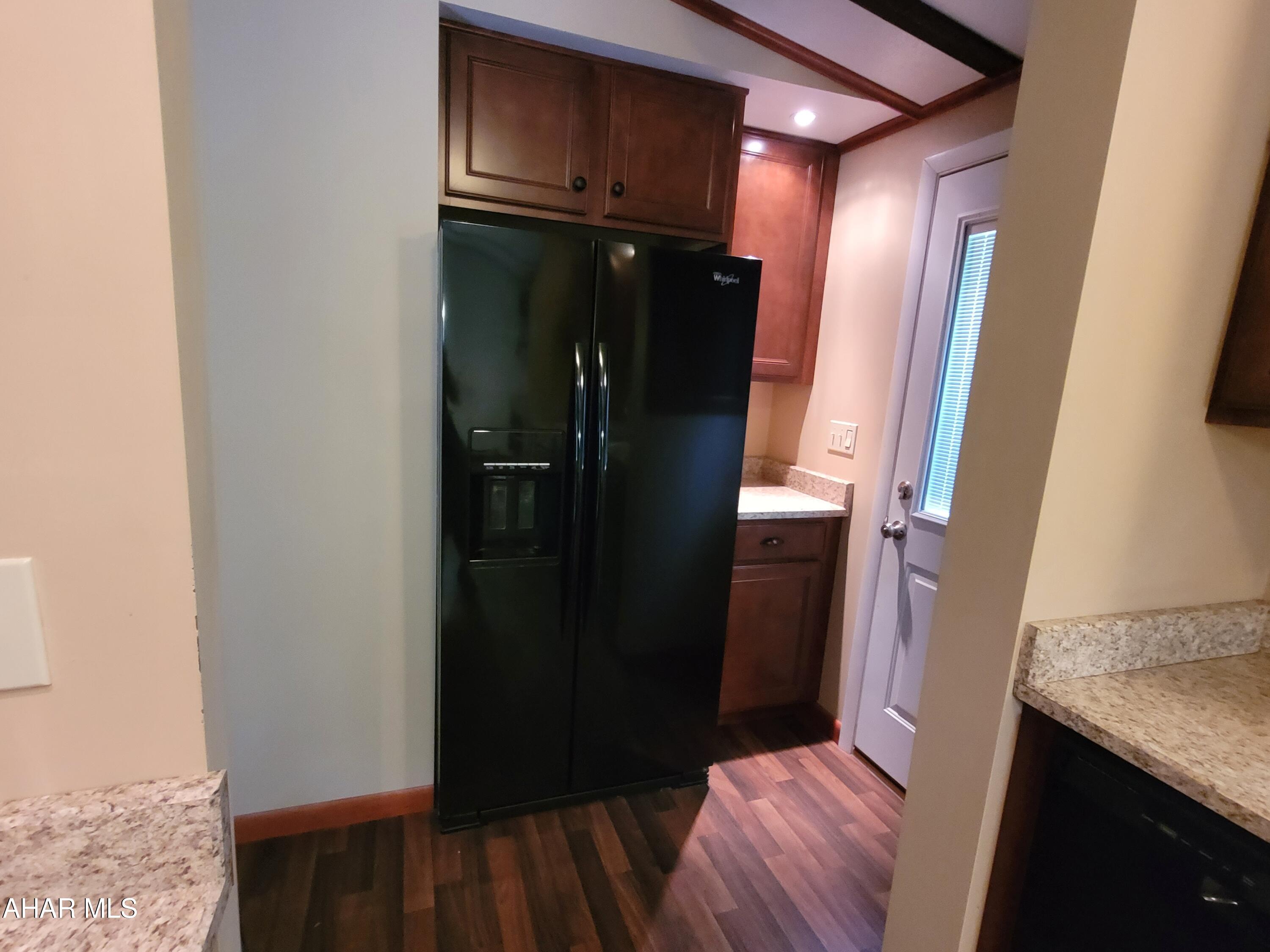 Glendale Yearound - Residential