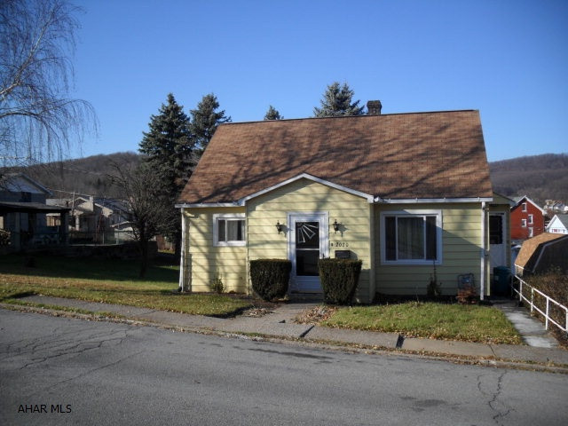 4 bedroom 1 bath home in the city situated on a double lot. This home features a one car garage, patio, and finished basement.