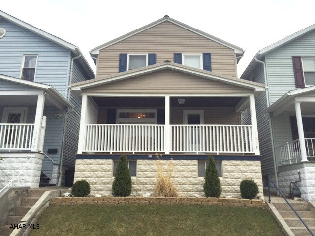 New roof, updated bathroom, new kitchen, like new siding, newer windows, new garage door on the oversized one car garage. What more could you ask for. This is an awesome 2 bedroom, 1.5 bath home that has been well maintained.  Great neighborhood.  Come see what this home has to offer.
