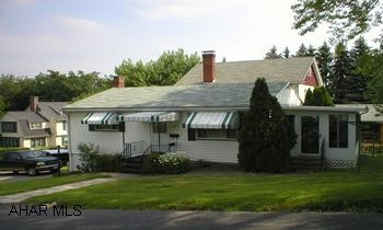 Smaller 1 story on corner lot, very nice.  All appliances- Nice sunroom addition.