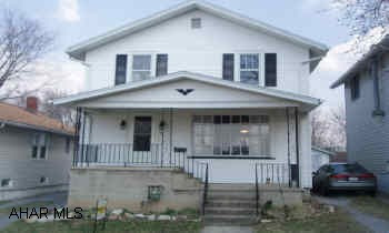 3 bedroom home with central air and new kitchen.