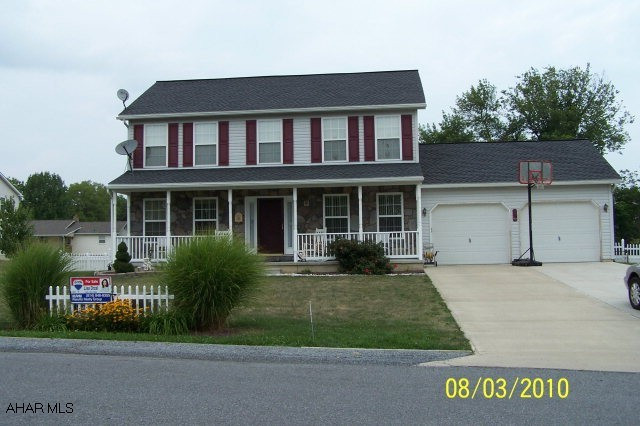 Great 4 BD, 2 1/2 Bath home on over 1/2 acre in a super development.  In-ground, heated swimming pool, pool house, huge fenced-in yard, partially finished basement, shed, and nice back-yard deck.  Must see.  Only 7 years old.  Pool table included.  This home has gas forced air heat and an electric heat pump.  Use one, or the other, or both.