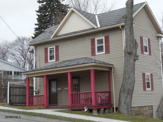 Nice investment property. 2 one bedroom units with separate electric and separate gas heat. Both units have laundry hookups. Shared water. One unit has a window AC unit. Close to the center of town and to municipal recreation--swimming, fishing, tennis + more. off street parking