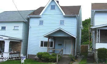 AGENT IS RELATED TO SELLER.  FENCED IN YARD, FIRST FLOOR LAUNDRY AGENT IS RELATED TO SELLER.  FENCED IN YARD, FIRST FLOOR LAUNDRY
