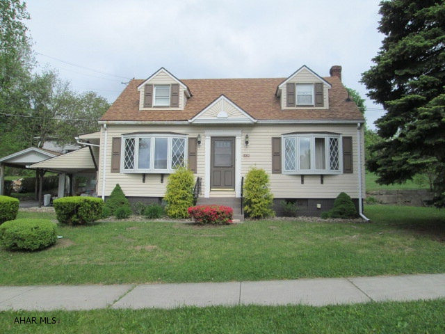 Great Cape Cod with fresh interior paint on 1st floor, beautiful hardwood floors, new electric service and 3 to 4 bedrooms.  First floor den has closet and could be utilized as a small 4th bedroom.  The seller's have taken great pride in preparing this house to be put on the market for sale.  This home is ready to move into.  Very convenient location to everything, easy access to Interstate 99.