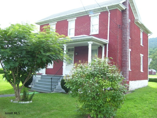 Great starter home. Move in condition. Thermo pane windows, Flat yard with extra lot across from House. Lot size .160 a. Easy access.