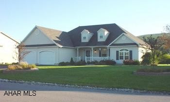 Immaculate home with many upgrades. Just perfect! Immaculate home with many upgrades. Just perfect!