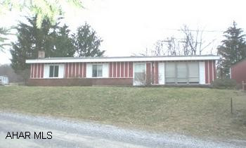 THIS 4BR RANCH HOME HAS A LOT OF POTENTIAL!  LARGE LR WITH VAULTED CEILINGS, EAT-IN KITCHEN.  MBR HAS MBA AND HIS AND HER DOUBLE CLOSETS.  HUGE 2 STORY STEEL BUILDING AND HUGE YARD.  ADDITIONAL ADDENDUMS TO ACCOMPANY ALL OFFERS.  SOLD "AS IS".  CALL CHRIS OR BOB.