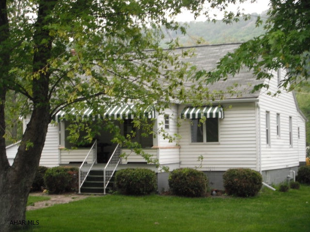 Cute country home with so many possibilities!  Low txs., lg. lot, many updates.