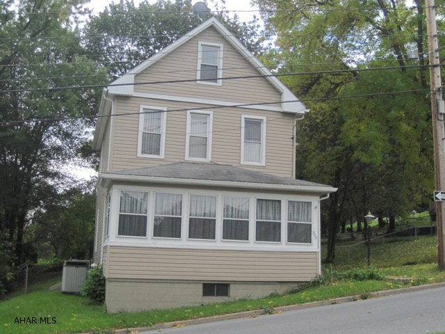 EVERYTHING IS DONE!  New kitchen, new bath, newer gas forced air with central air and new 200 amp service!  Vinyl sided with newer windows.  Huge 100 X 140 lot.