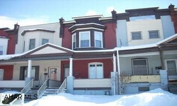3 bedroom, 1.5 bath Knickerbocker on a very nice block. 1st floor laundry, furnace, carpeting, water main, all less than 5 years old. 3 bedroom, 1.5 bath Knickerbocker on a very nice block. 1st floor laundry, furnace, carpeting, water main, all less than 5 years old.