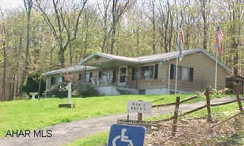 Three Bedroom, 2 bath doublewide on foundation with basement, great quit wooded setting!  1.74 acres, Don't miss out! Three bedroom 2 bath doublewide on foundation with basement. Great quiet wooded setting. 1.74 Acres. Don't miss out.  BEFORE SHOWING...TALK TO LISTING AGENT!!!!