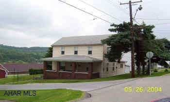 stove, refrdge, washer, dryer, trash compactor included