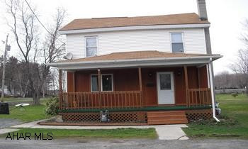 Very well maintained two story 3 bedroom, excellent condition.  Updated lovely, Large foyer new kitchen, Large dining room. Move right in! Priced to sell, Deck in rear. 24 Hour Notice Please