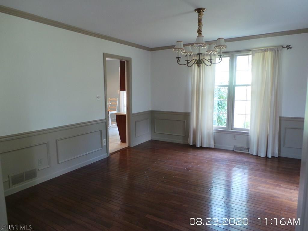 Hickory Hills - Residential