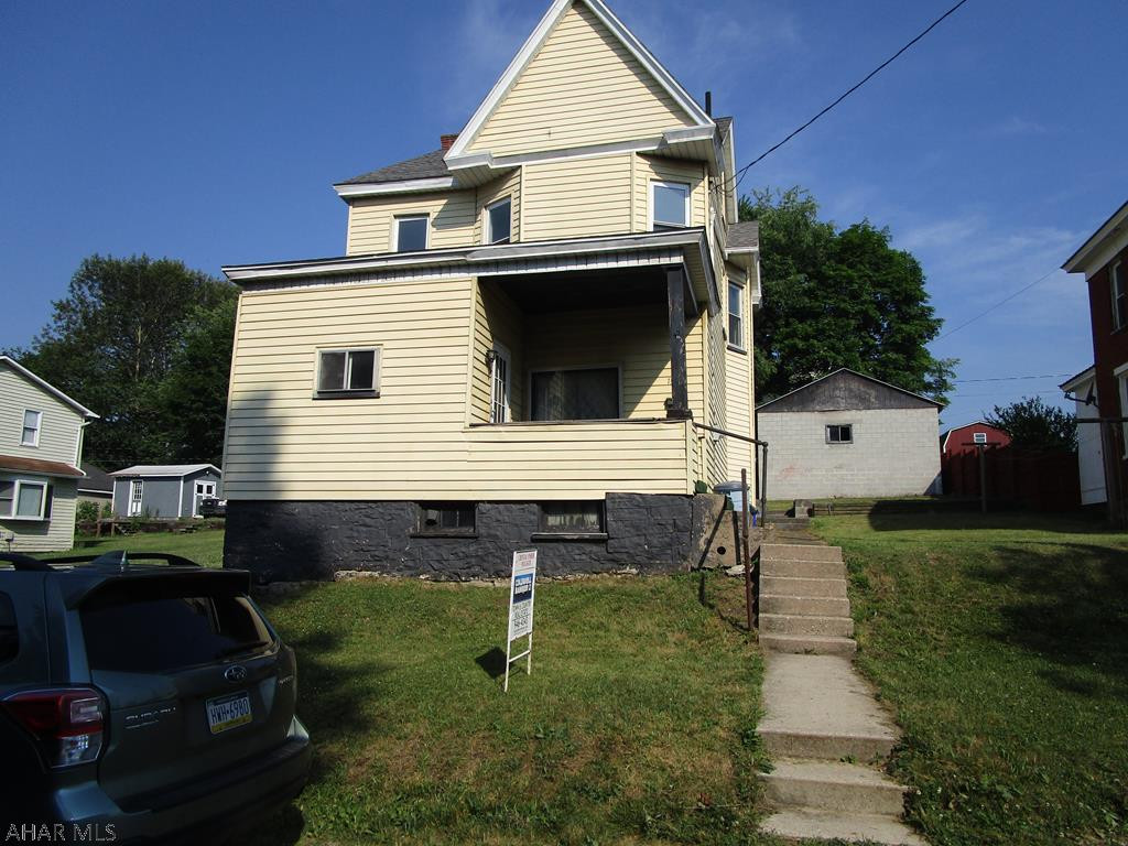 Call listing agent to schedule your appointment to see this NEW listing - this very spacious home would be a great starter home OR investment.  This home is very spacious and sits on a double lot.  Needs some loving............owner selling home AS IS/WHERE IS